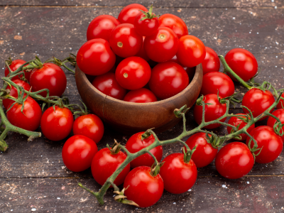 Tomate cherry de cóctel: pequeño fruto, gran protagonista de tu huerta
